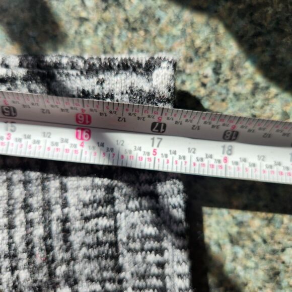 Poncho Cap Sweater Houndstooth Soft Turtleneck Women M Black Gray Wool Blend - Picture 4 of 7